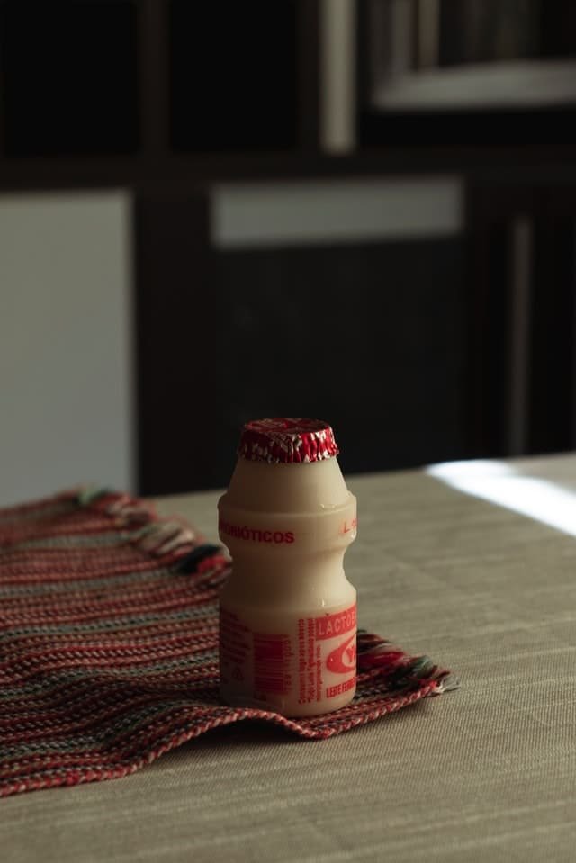 CAN CAT DRINK YAKULT?