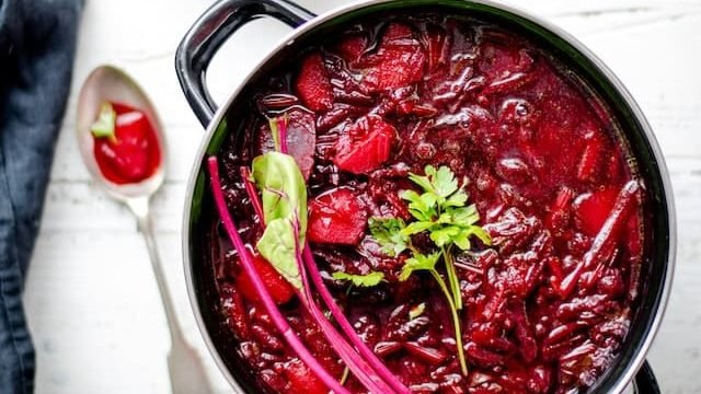 can cats eat beetroot