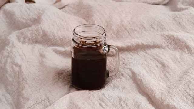 can I give my cat molasses?